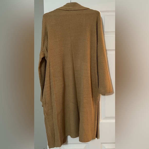 Song of Style Long Cardigan with Pockets - Picture 3 of 4